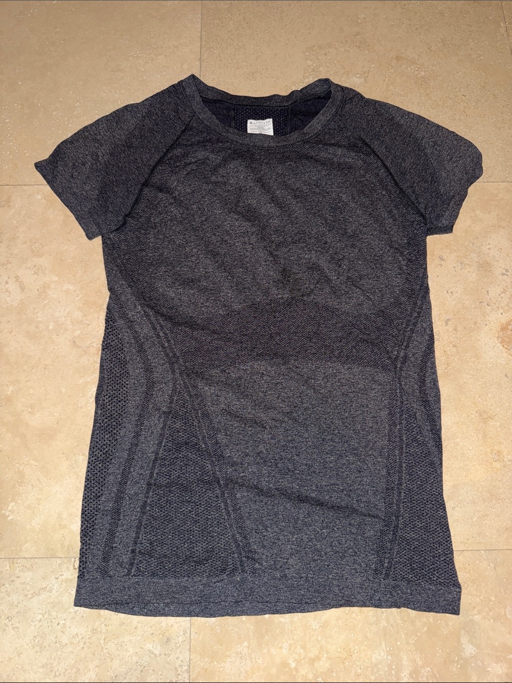 Athleta Women's Short Sleeve Seamless Tee in Heather Charcoal